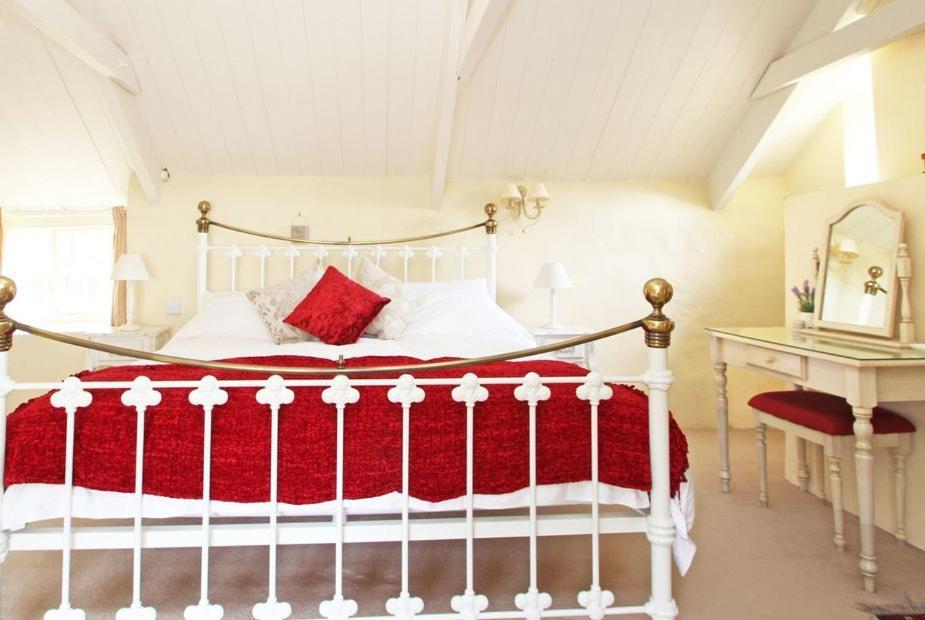 Meadowside Cottage, Characterful Grade 2 Listed Cottage Near To Wadebridge And Padstow المظهر الخارجي الصورة