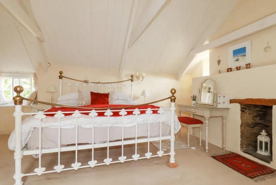 Meadowside Cottage, Characterful Grade 2 Listed Cottage Near To Wadebridge And Padstow المظهر الخارجي الصورة